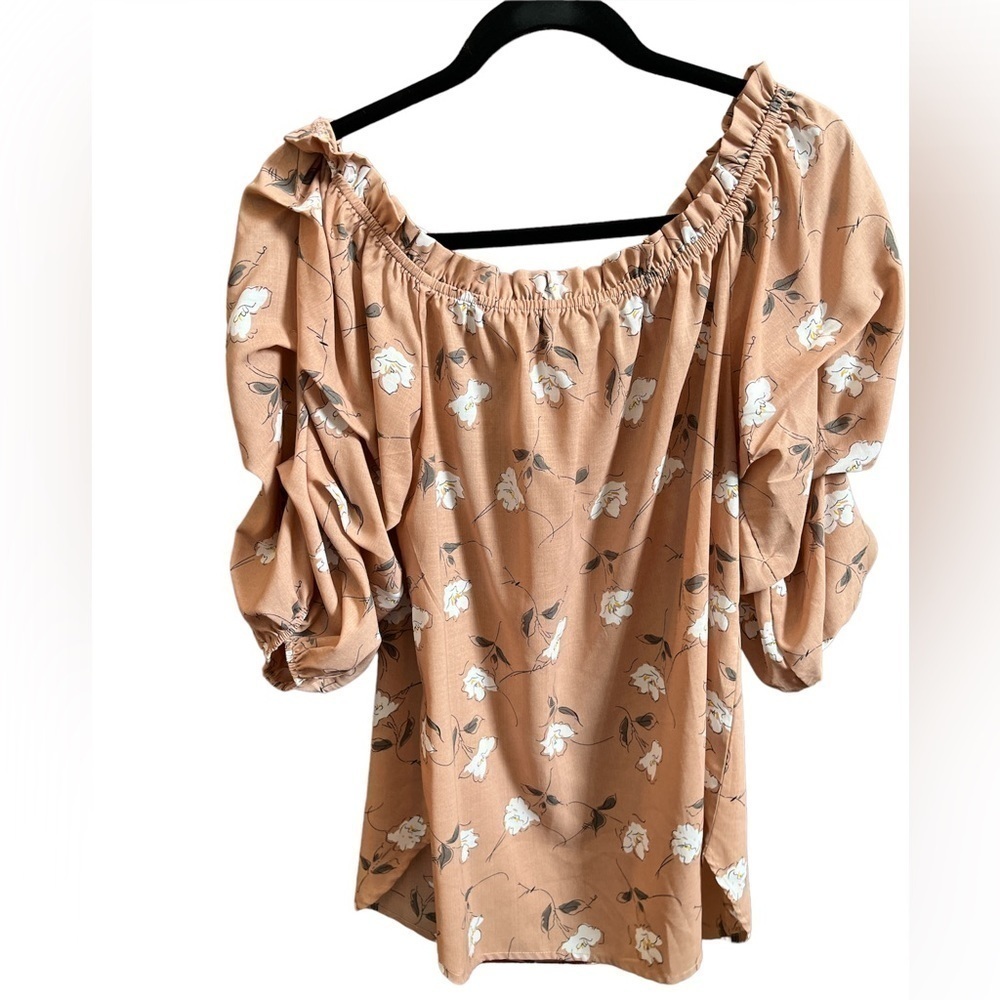 *Free Gift w/ Purchase* SB Suzanne Betro Floral Blouse Size: Small - Picture 2 of 3